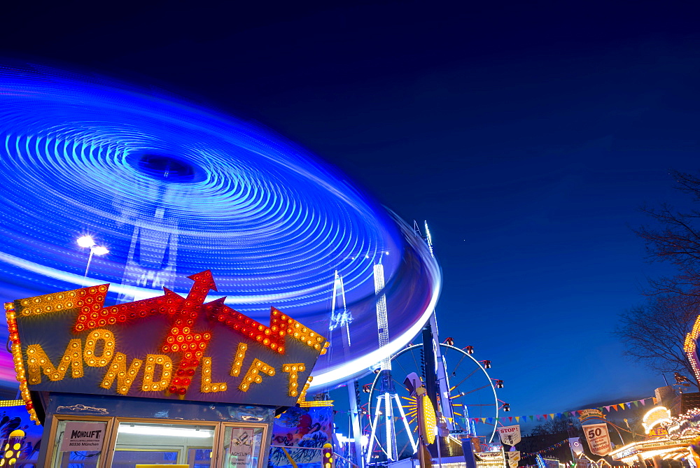 Rides at the Dippemess, traditional folk festival and sales market, Frankfurt am Main, Hesse, Germany, Europe