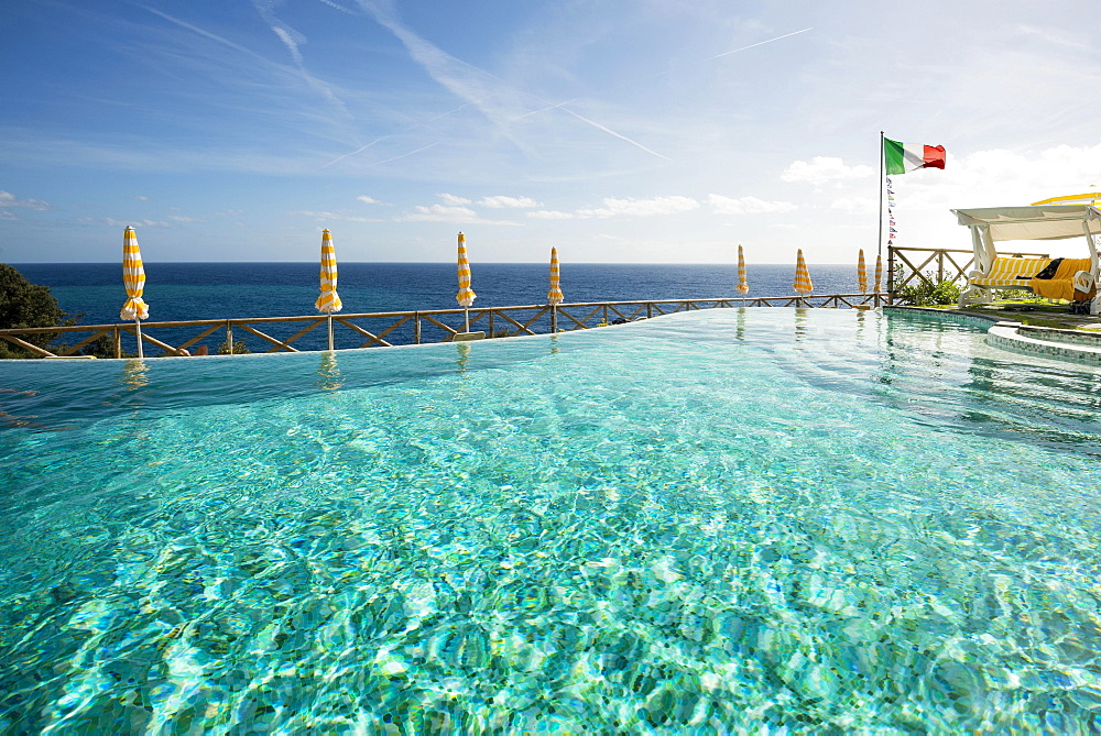 Swimming pool and the Mediterranean with the flag of Italy, Monterosso al Mare, Cinque Terre, La Spezia Province, Liguria, Italy, Europe