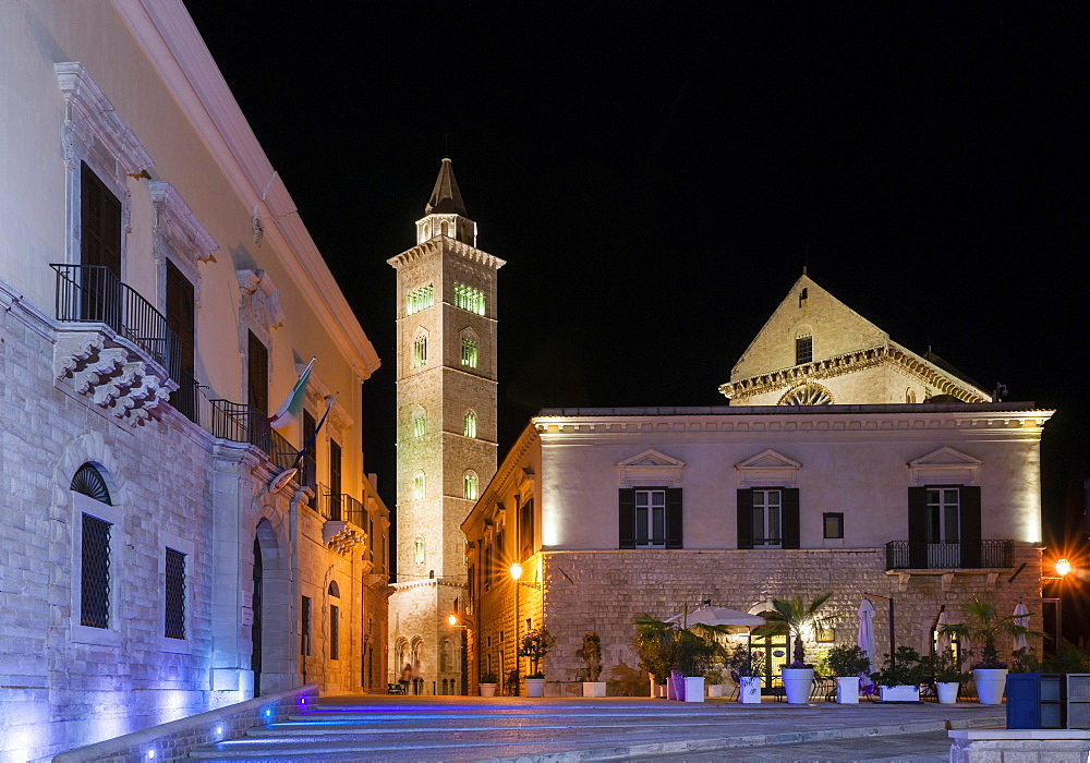 Night scene, Romanesque Trani Cathedral, 11th century, Piazza, Trani, Bari, Apulia, Italy Province