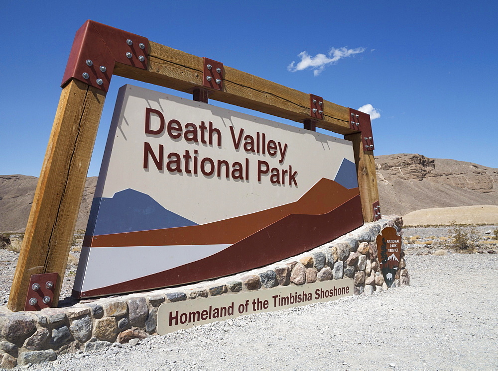 Sign at the eastern entrance to the Death Valley National Park, California State Route 190, Death Valley National Park, California, USA, North America