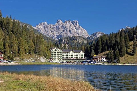 Tre Cime di Lavaredo or Drei Zinnen peaks, Istituto Pio XII, Lake Misurina, Dolomites, Italy, Europe