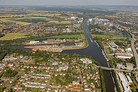 Aerial view, Weser river, Minden, Minden-Luebbecke, North Rhine-Westphalia, Germany, Europe