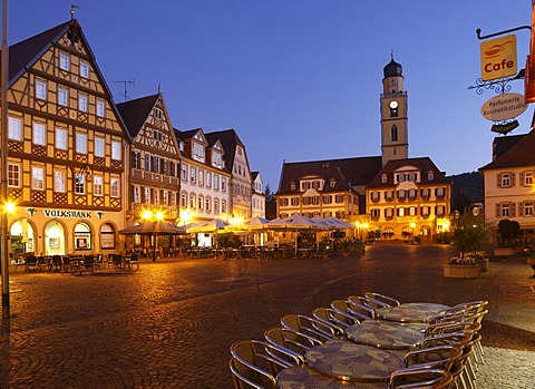 Marketplace with the Zwillingshaeuser twin houses and the tower of the Cathedral of St. John Baptist, Bad Mergentheim, Tauber Valley, Hohenlohe, Baden-Wuerttemberg, Germany, Europe