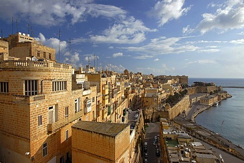 Floriana, Il-Furjana, houses and Fort St. Elmo at the tip of the peninsula of Valletta, Malta, Europe