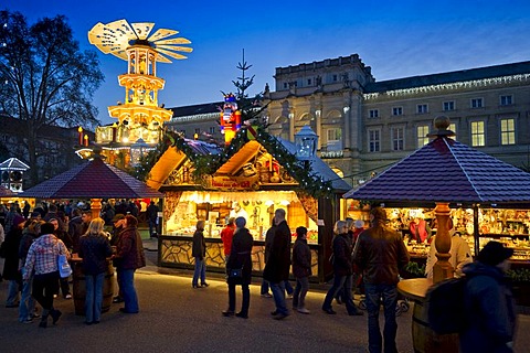 Christmas market, Karlsruhe, Baden-Wuerttemberg, Germany, Europe