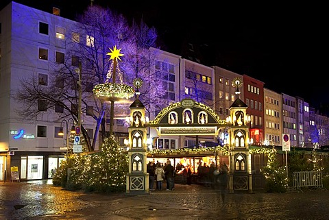 Christmas market in the historic city centre of Cologne, Rhineland, North Rhine-Westphalia, Germany, Europe, PublicGround