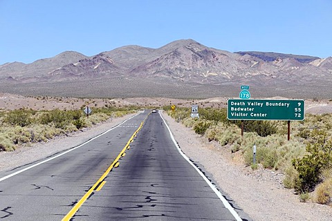 State road 178 in Death Valley, Death Valley National Park, California, USA, North America