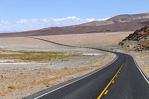 State road 178 in Death Valley, Death Valley National Park, California, USA, North America