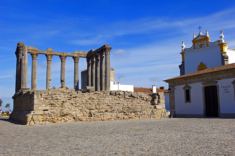 Ruins of Roman temple of Diana, Evora, UNESCO World Heritage Site, Alentejo, Portugal, Europe