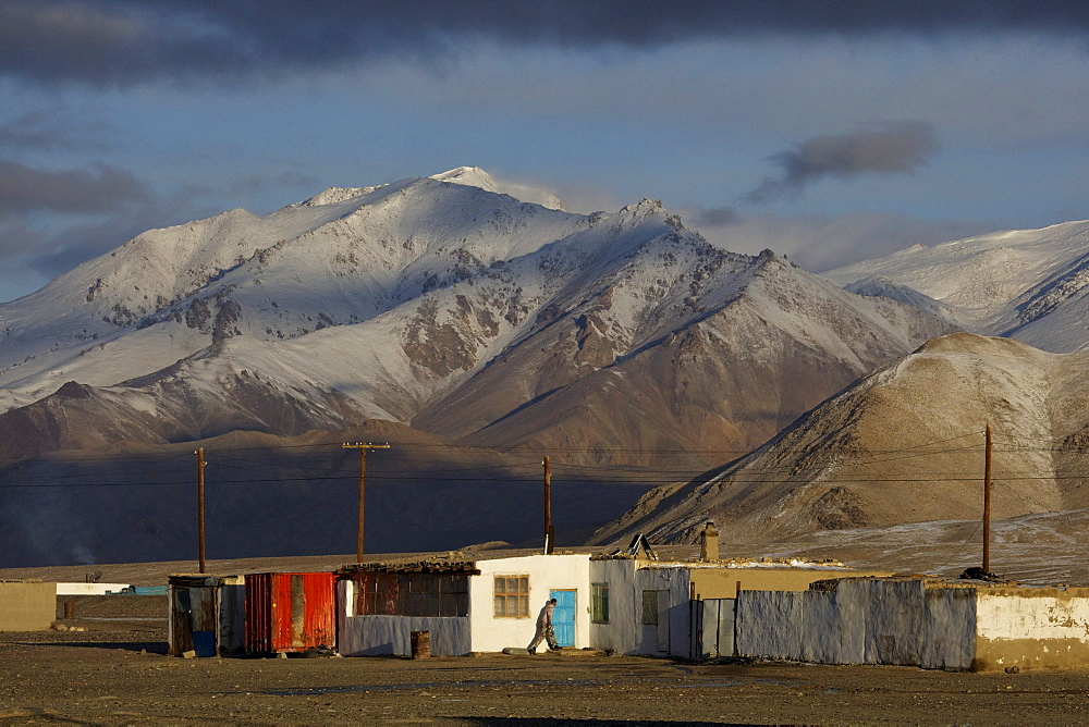 Alichur on the Pamir Highway M41, Pamir, Tajikistan, Central Asia, Asia