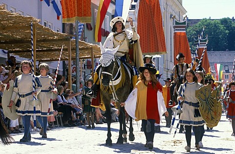 Emperor Maximilian, Taenzelfest pageant, Kaufbeuren, Ostallgaeu, Bavaria, Swabia, Bavaria, Germany, Europe, PublicGround