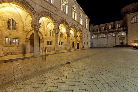 Arcades of the Rector's Palace, historic town centre of Dubrovnik, UNESCO World Heritage Site, Central Dalmatia, Dalmatia, Adriatic coast, Croatia, Europe, PublicGround