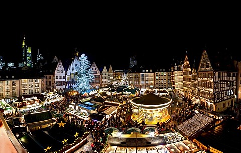 Christmas market on Roemer square, Frankfurt am Main, Hesse, Germany, Europe