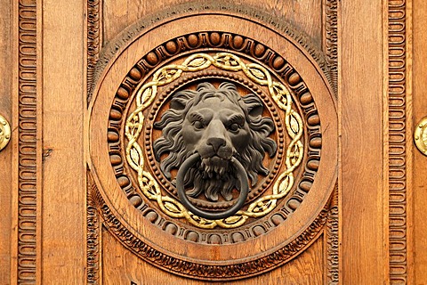 Lion's head as a door knocker, 1811, on the door of the Federal Ministry of the Interior, Herrengasse 7, Vienna, Austria, Europe