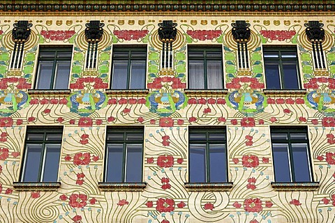 Majolikahaus, facade, Art Nouveau, 1898, by Kolo Moser, Linke Wienzeile 40, Left Vienna Row, famous apartment buildings by Otto Wagner, Vienna, Austria, Europe