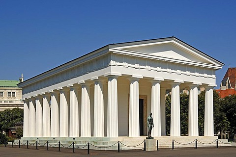 Theseus Temple, 1819-1823, built by Peter von Nobile, Volksgarten park, Vienna, Austria, Europe