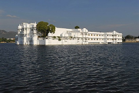 Taj Lake Palace Heritage or Palace Hotel, Lake Pichola, Udaipur, Rajasthan, northern India, India, Asia