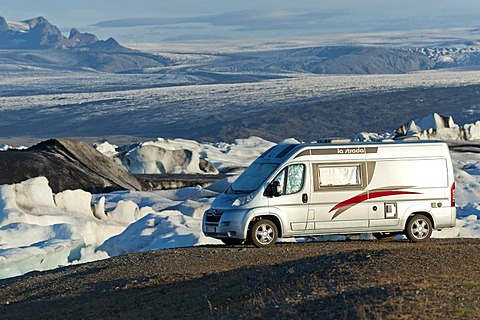 Recreational vehicle or motor home, Joekulsarlon Glacial Lagoon, South Iceland, Iceland, Europe