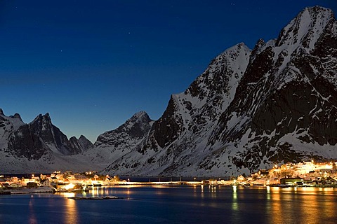 Winter mood, Reine, Lofoten Island of Moskenesoya, Lofoten Islands, North Norway, Norway, Europe