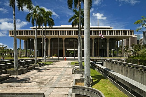 Hawaii State Capitol, the building houses the Hawaii State Legislature, Senate and House of Representatives, and the offices of the governor and lieutenant-governor of Hawaii, Honolulu, Hawai'i, USA