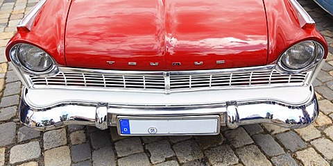 Ford Taunus, grille of a vintage car