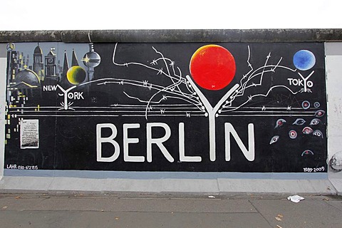 "Berlyn" by Gerhard Lahr, East Side Gallery, Berlin Wall art, Berlin, Germany, Europe