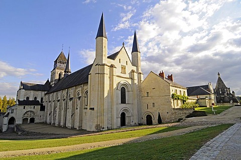 Abbey, Abbaye de Fontevraud abbey, monastery, church, museum, Fontevraud l'Abbaye, department of Maine-et-Loire, Pays de la Loire, France, Europe