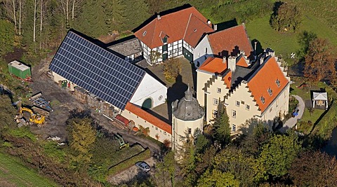 Aerial view, Haus Reck moated castle with solar panels on roof, Pelkum, Hamm, Ruhr Area, North Rhine-Westphalia, Germany, Europe