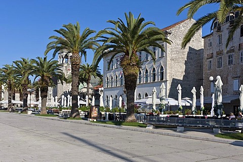 Riva promenade and palazzo, historic centre of Trogir, UNESCO World Heritage Site, Split region, central Dalmatia, Dalmatia, Adriatic coast, Croatia, Europe, PublicGround