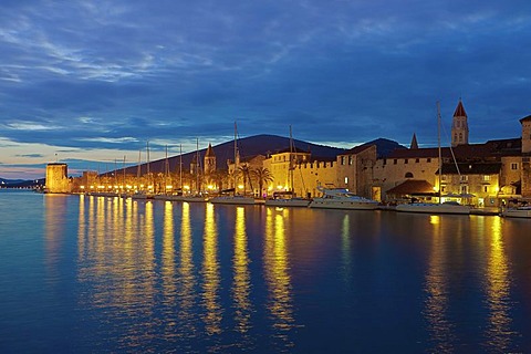 Riva promenade and palazzo, Trogir, UNESCO World Heritage Site, Split region, central Dalmatia, Dalmatia, Adriatic coast, Croatia, Europe, PublicGround