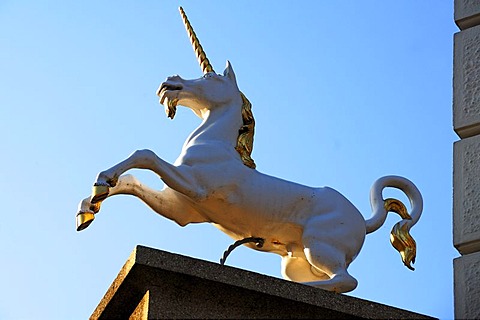 Figure of a unicorn, Einhornapotheke, unicorn pharmacy, against blue sky, Am Sande, Lueneburg, Lower Saxony, Germany, Europe