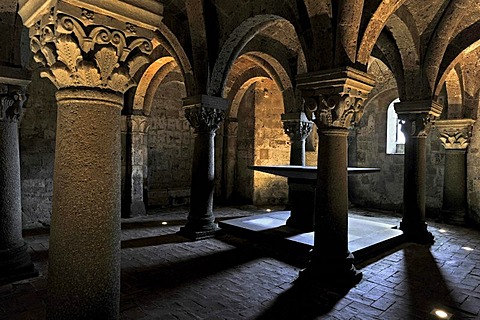 Altar in the underground pillared hall of the pagan crypt, 10th century, Cathedral of St. Sepulchre, Basilica Cattedrale di San Sepolcro, Aquapendente, Lazio, Italy, Europe