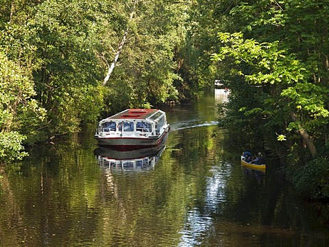 Excursion boat on Skagerrakkanal canal, Hamburg, Germany, Europe