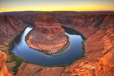 Horseshoe Bend or King Bend, meandering bend of the Colorado River, Page, Glen Canyon National Recreation Area, Arizona, United States of America