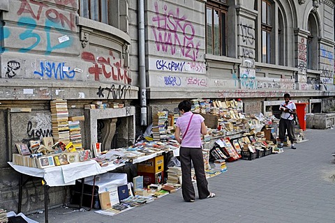 Book seller, street trading, university, Bucharest, Romania, Eastern Europe, Europe, PublicGround