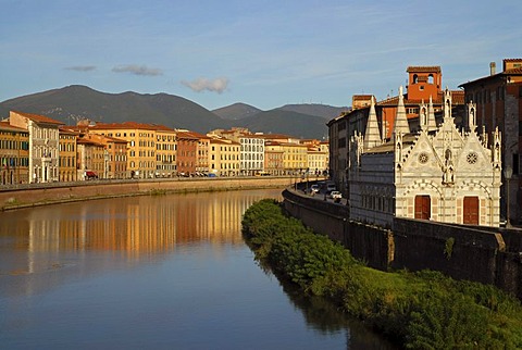 Pisa on the River Arno and the church of Santa Maria della Spina, Tuscany, Italy, Europe