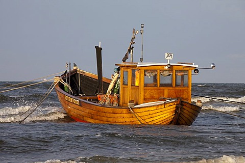 Fishing boat off the coast, seaside resort of Ahlbeck, Usedom Island, Baltic Sea, Mecklenburg-Western Pomerania, Germany, Europe