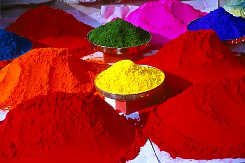 Heaps of colorpowder, used for religious occasions, Rajasthan, India, Asia