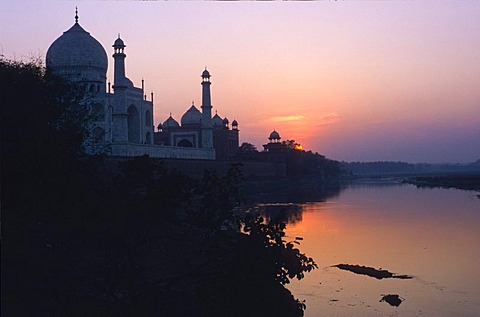 Sunset at Taj Mahal, Agra, Uttar Pradesh, India, Asia