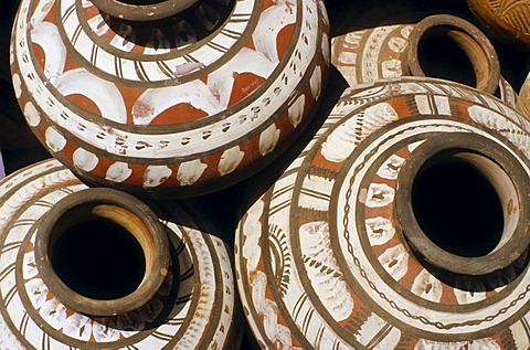 Pottery, the main local craft in desert areas, Jaisalmer, Rajasthan, India, Asia