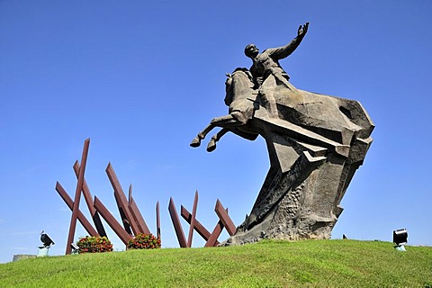 Equestrian revolution monument to Antonio Maceo Grajales, most important military leader of the Cuban guerrilla war against the Spanish colonial powers, Plaza de la Revolucion, Santiago de Cuba, Cuba, Caribbean