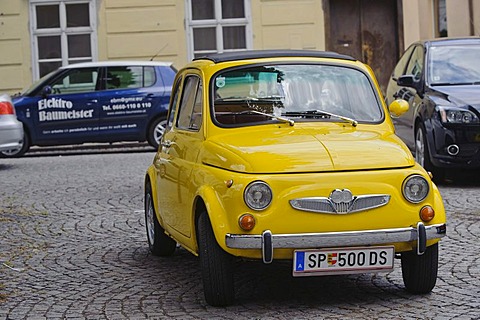 Fiat 500, classic car, Krems, Wachau valley, Lower Austria, Austria, Europe