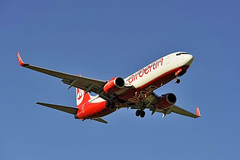 Air Berlin Boeing 737 8BK during the landing approach to Zurich Airport, Zurich, Switzerland, Europe