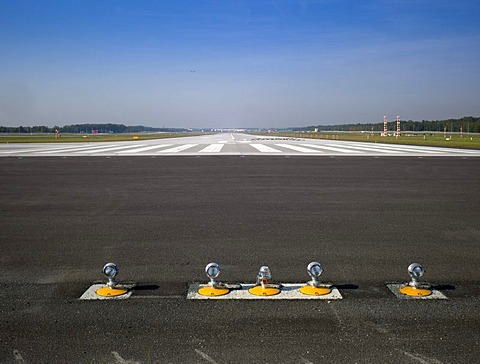 Runway lighting, 28R, 07L, a new runway at Frankfurt Airport, opening on 21st September 2011, Frankfurt am Main, Hesse, Germany, Europe