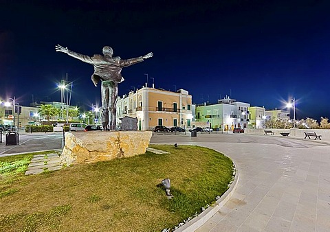 Statue of Domenico Modugno, Polignano a Mare, Puglia or Apulia region, southern Italy, Europe