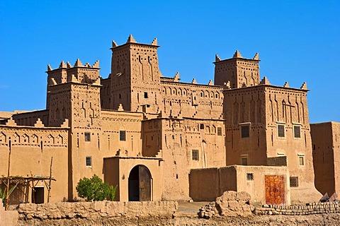 Amerhidil Kasbah, mud fortress, residential Berber castle, Tighremt, Skoura, Dades Valley, southern Morocco, Morocco, Africa