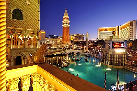 Canale Grande, Grand Canal at dusk, blue hour, Campanile bell tower, gondolas, The Strip, 5 stars luxury hotel The Venetian Casino, The Mirage, The Bellagio, Las Vegas, Nevada, USA