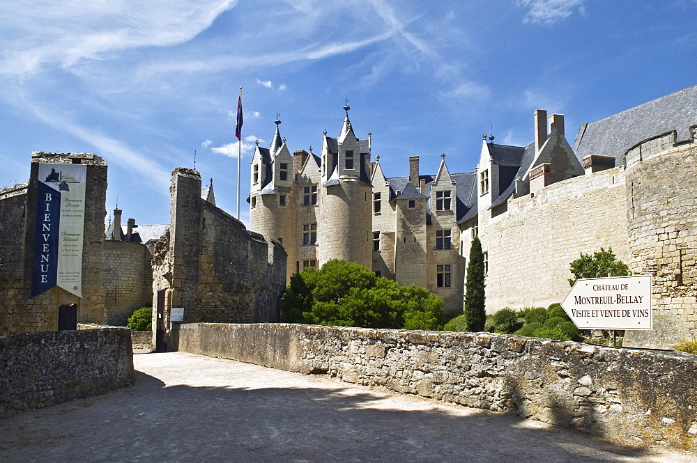 Chateau de Montreuil-Bellay castle, built 13th to 15th century, still inhabited medieval castle, Montreuil-Bellay, Maine-et-Loire, Loire Valley, France, Europe