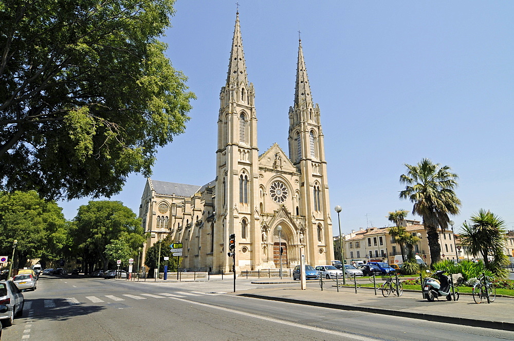 Church of St Baudile, Nimes, Languedoc-Roussillon region, France, Europe