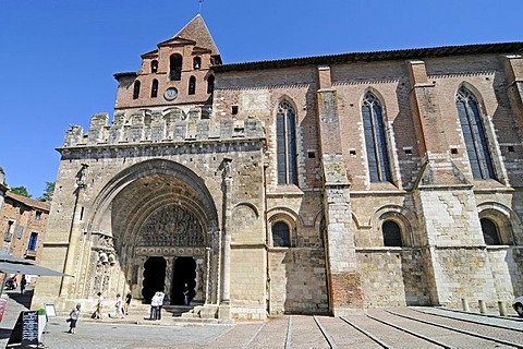 Abbaye Saint-Pierre de Moissac abbey church, Via Podiensis or Chemin de St-Jacques or French Way of St. James, UNESCO World Heritage Site, Moissac, Departement Tarn-et-Garonne, Midi-Pyrenees, France, Europe